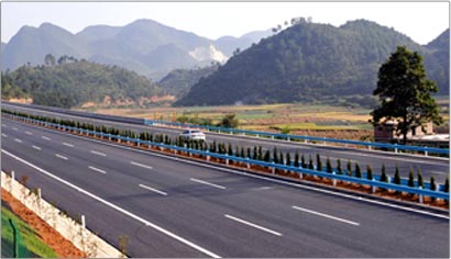 大華重工破碎機-高速公路應(yīng)用領(lǐng)域-高速公路圖片